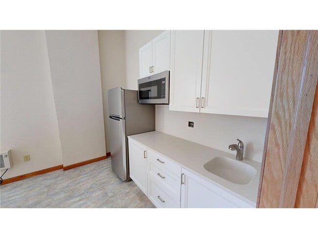 Building Photo - 542 Benson Ave SW