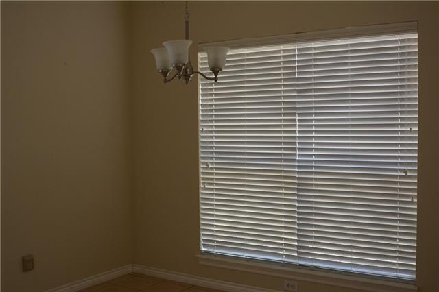 Foto del edificio - 1702 Shady Creek Dr