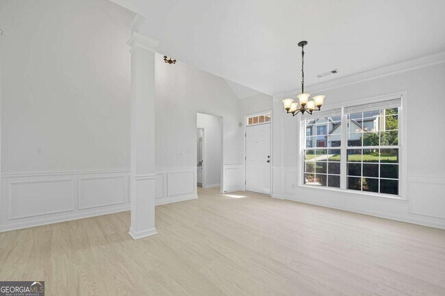 Building Photo - 4000 River Green Pkwy