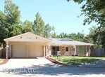 Foto principal - 3 br, 2 bath House - 7122 NW Woodland Place