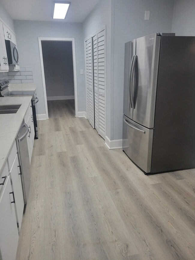 Building Photo - Sylvian