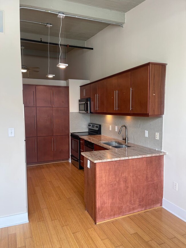 Interior Photo - The Mill At Manchester Lofts