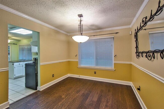 Foto del edificio - 12318 Yearling Dr