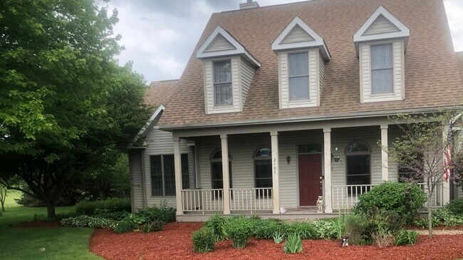 Building Photo - 2409 N Elmkirk Park
