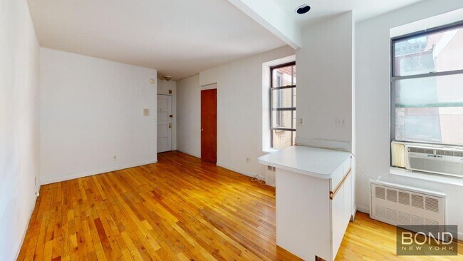 Foto del edificio - 415 E 73rd St