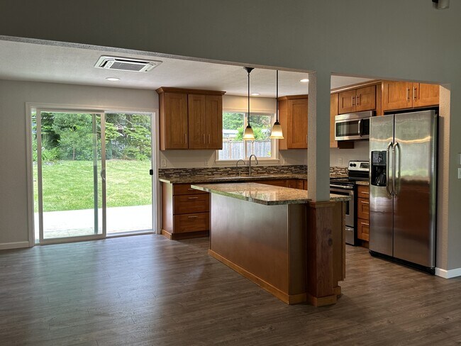 Foto del edificio - 44604 SE 151st St