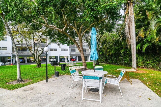 Foto del edificio - 1425 Atlantic Shores Blvd