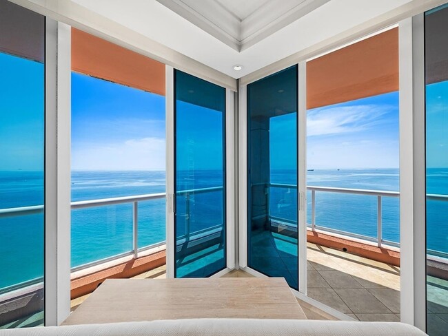 Building Photo - 2110 N Ocean Blvd