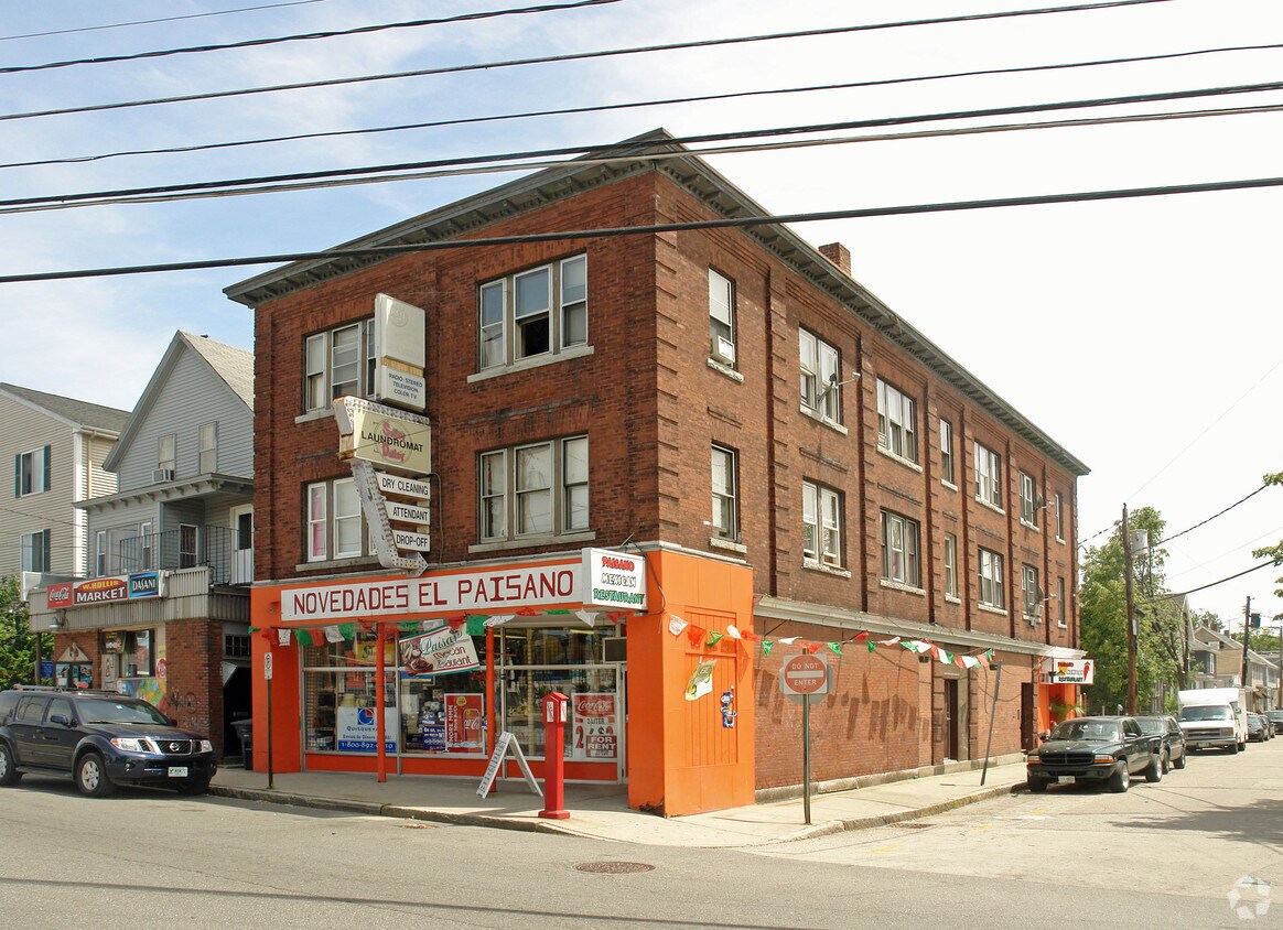 Primary Photo - 80 W Hollis St