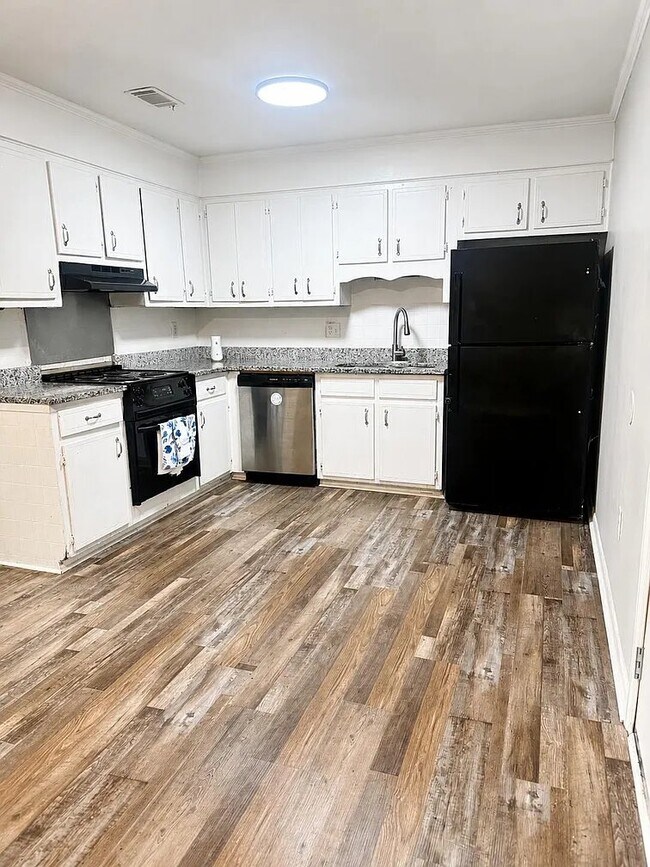 Building Photo - 3648 Alene Cir