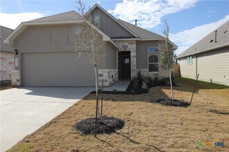 Building Photo - 1331 Hillsong St