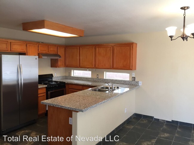 Foto del edificio - 3 br, 2.5 bath House - 1736 Navajo Lake Way