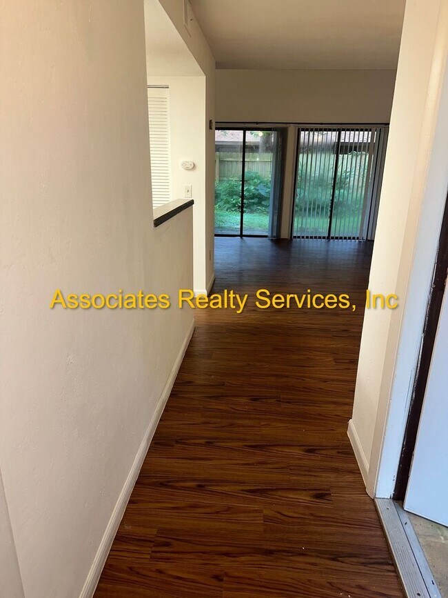 Foto del edificio - Charming 2 Bedroom, 2 Bath Home Near Veteran’s Park – A Must See!