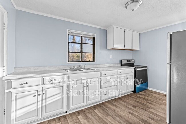 Foto del edificio - 3829 Ellis Ave SW