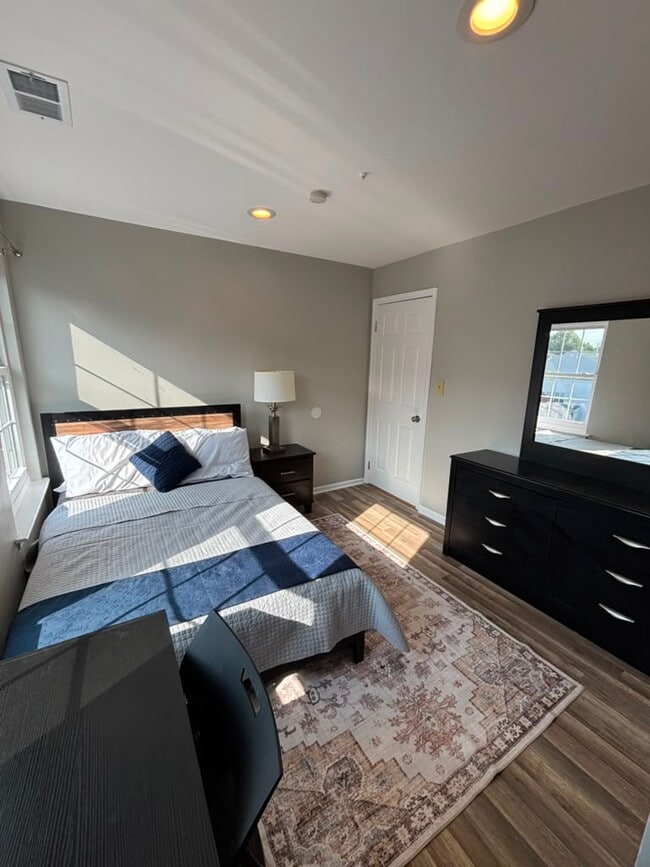 Photo - 38 Marrow St (Newark, NJ) Townhome