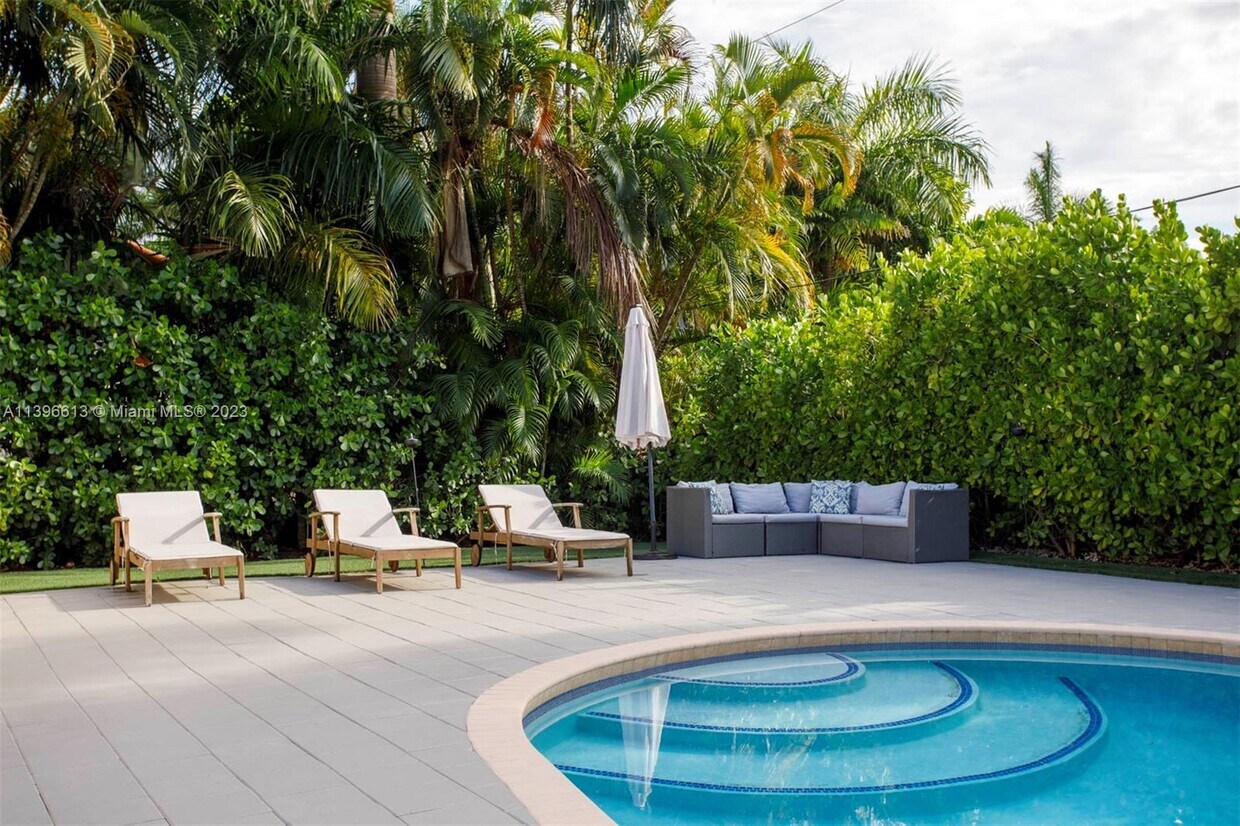 7730 Beach View Dr, North Bay Village, FL 33141 House Rental in North
