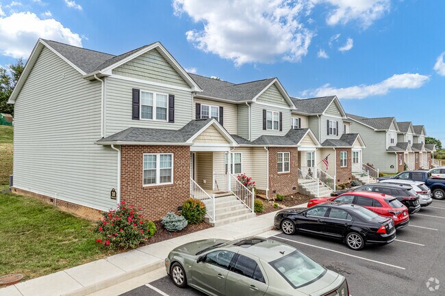 Foto del edificio - Blue Ridge Luxury Townhomes