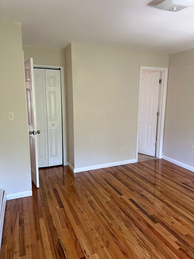 Foto del edificio - 2861 Grace Ave