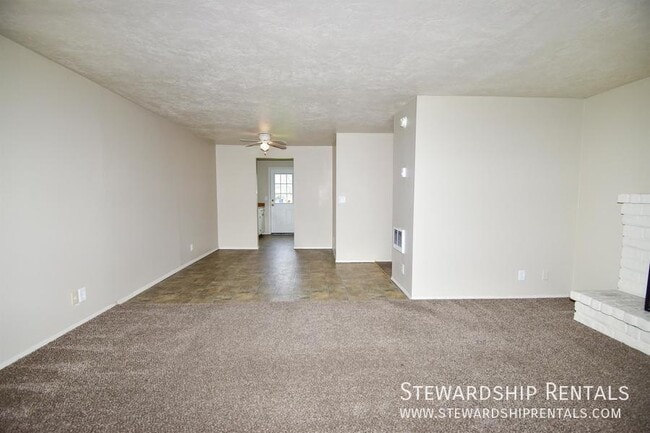Building Photo - 336 S 51st Pl