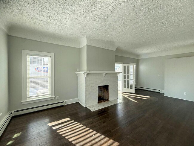 Building Photo - 36465 Main St