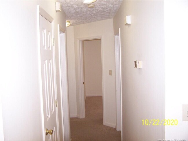 Foto del edificio - 6316 Chagrin Rd