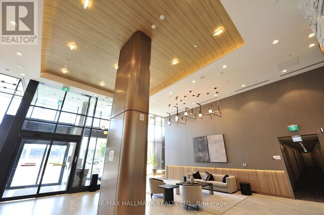 Building Photo - 1100-1100 Sheppard Ave W