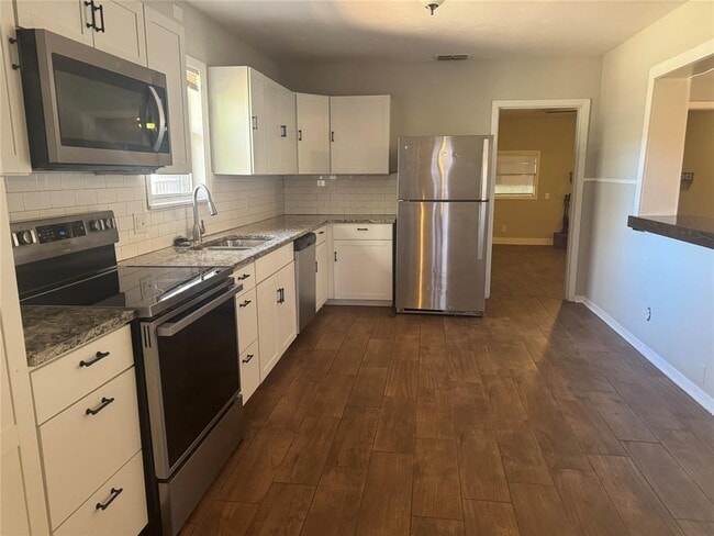 Foto del edificio - 6007 Libyan Dr