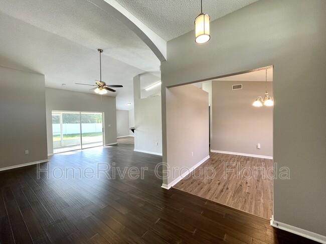 Foto del edificio - 3407 Imperial Manor Way