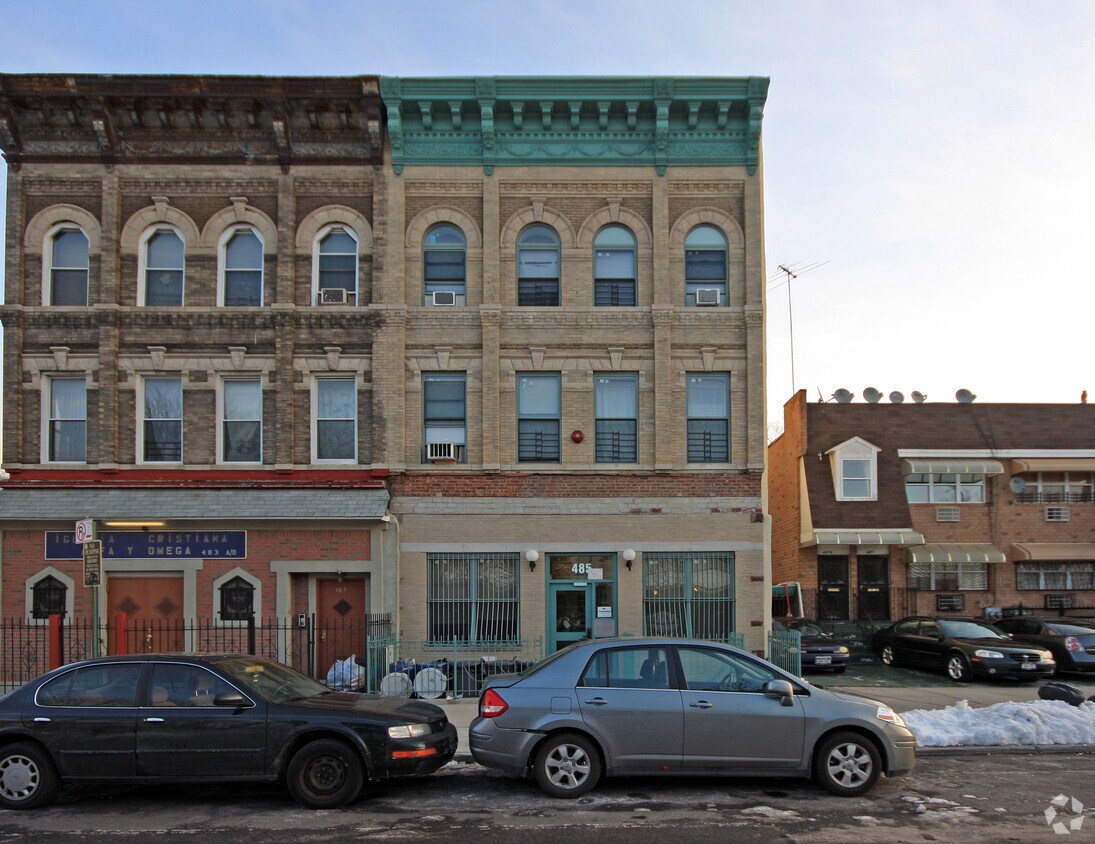 Foto principal - 485 Central Ave