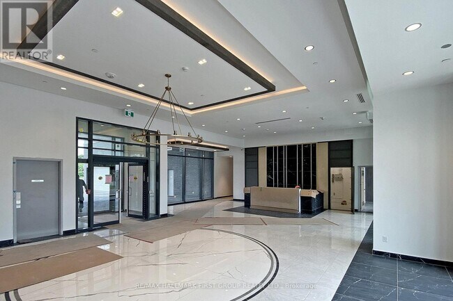 Photo du bâtiment - 3220 Sheppard Ave E