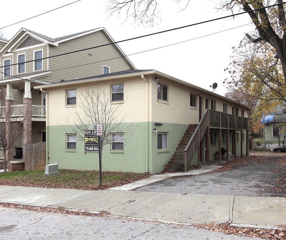 Primary Photo - 569 Ira St SW