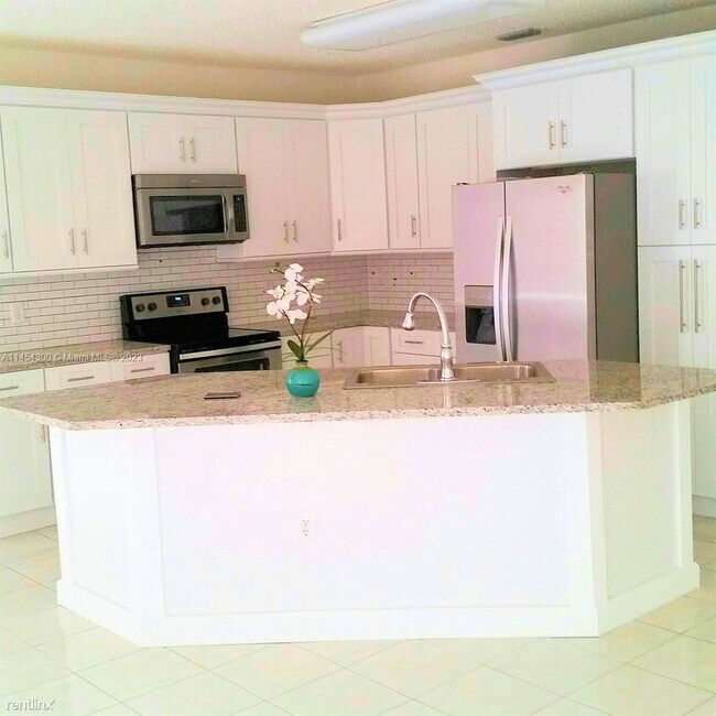 Building Photo - 4 br, 2.5 bath House - 3003 Caffia Way