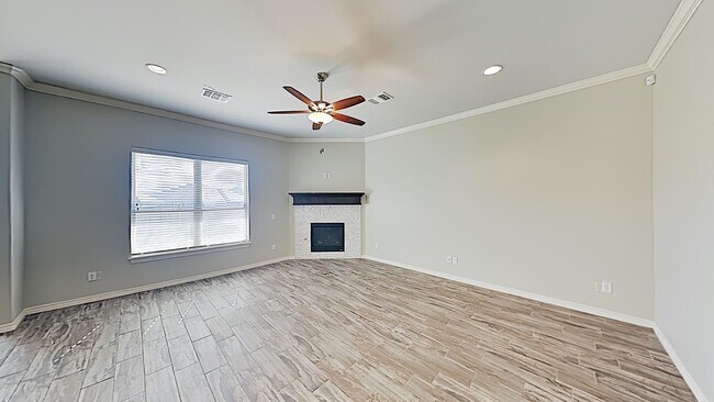 Foto del edificio - 4 Bedroom, 3 Bathroom Single Story in East Edmond With Storm Shelter