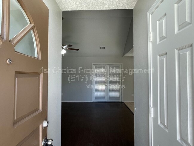 Foto del edificio - 459 Little Valley Ct