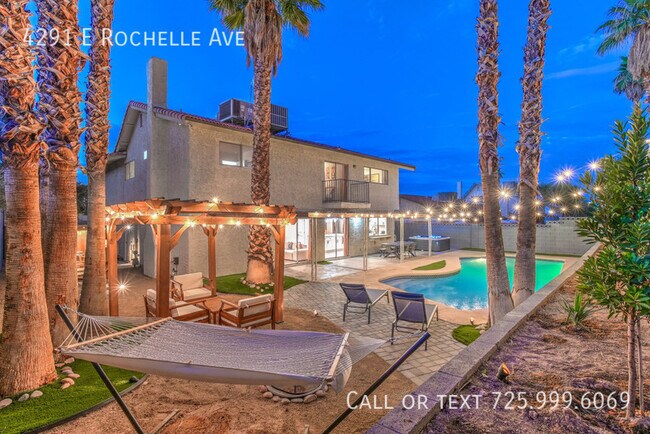 Building Photo - Discover your desert oasis in the heart of...