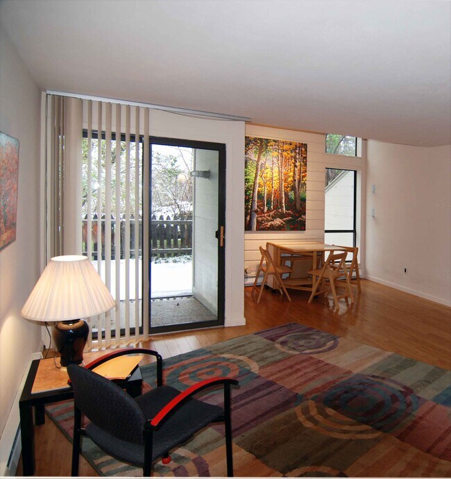 Building Photo - 4857 W Moorhead Cir