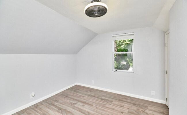 Foto del edificio - 4830 Goethe Ave