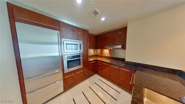 Foto del edificio - 2700 S Las Vegas Blvd