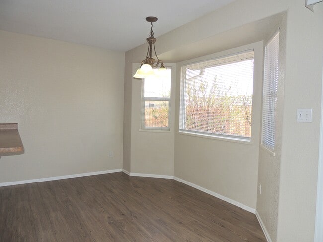 Building Photo - 3158 Goldeneye Ave