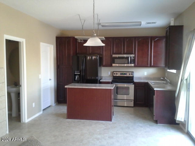 Foto del edificio - 17537 W Banff Ln