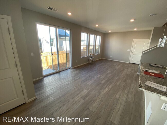 Foto del edificio - 3 br, 2.5 bath House - 21381 E 60th Ave
