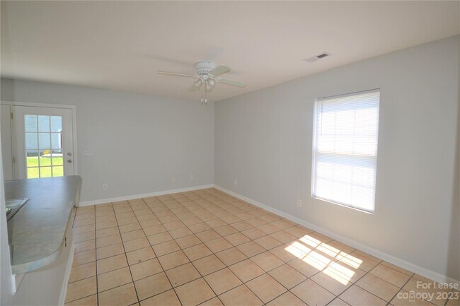 Building Photo - 4093 Mica Ave