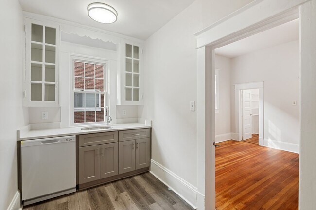 Foto del edificio - Trinity Park in Durham!