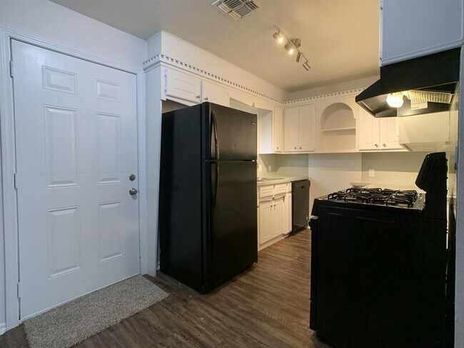 Foto del edificio - 3113 NE 15th St