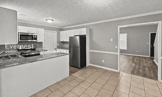 Building Photo - Limited Time Special Offer / 3 Bed, 2.5 Bath Home with Garage / Pet-Friendly / Vouchers Accepted ...