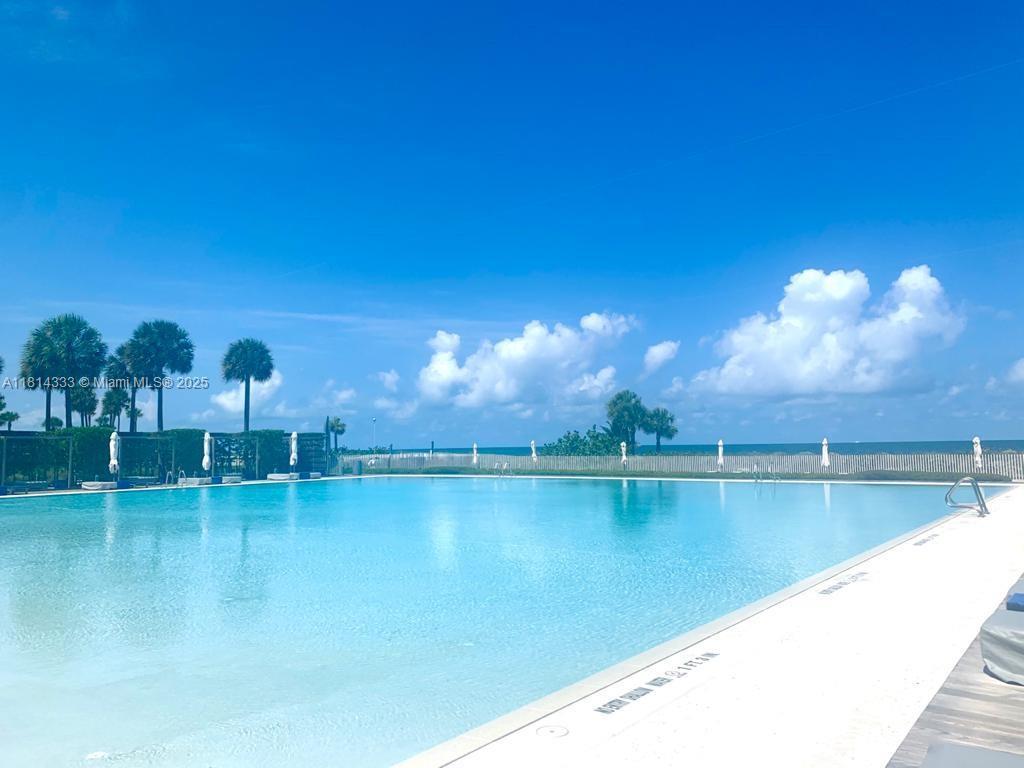 Foto principal - 350 Ocean Dr