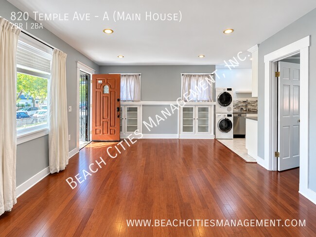 Foto del edificio - 820 Temple Ave