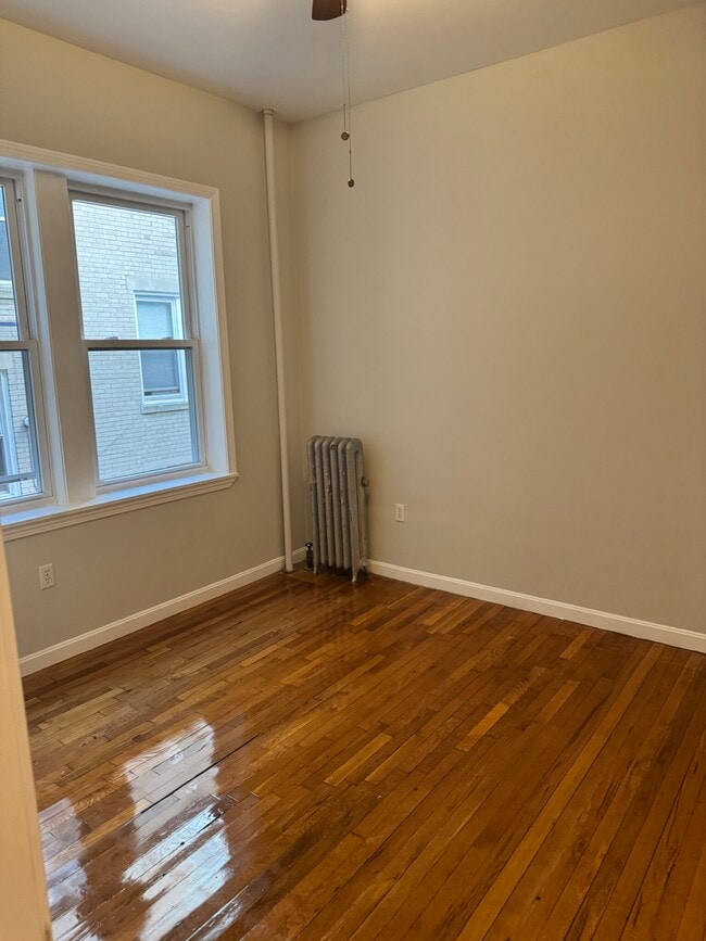 Foto del edificio - 1189 Commonwealth Ave