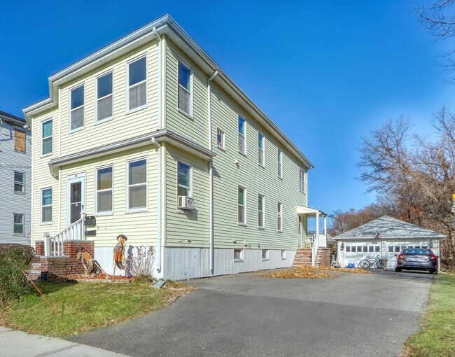 Building Photo - 36 St Joseph Ave