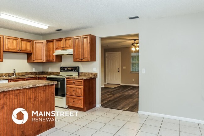 Foto del edificio - 6576 4th Ln